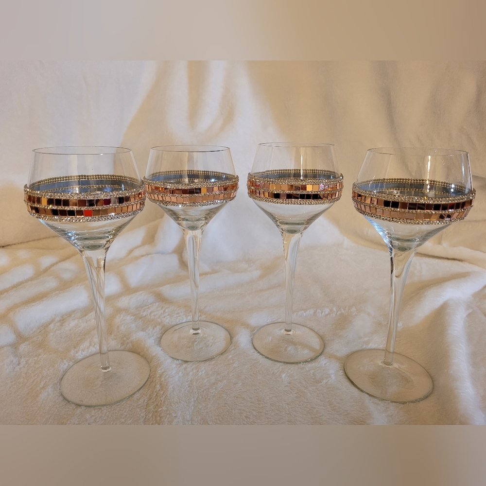 4 Piece Wine Glass Set